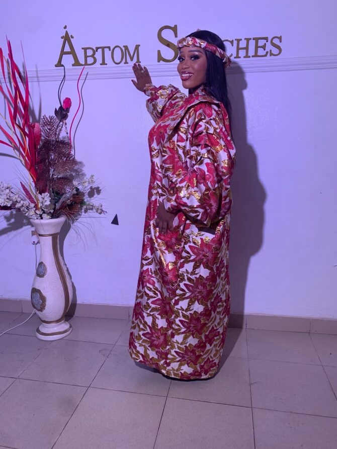 Pleated Sleeve Brocade